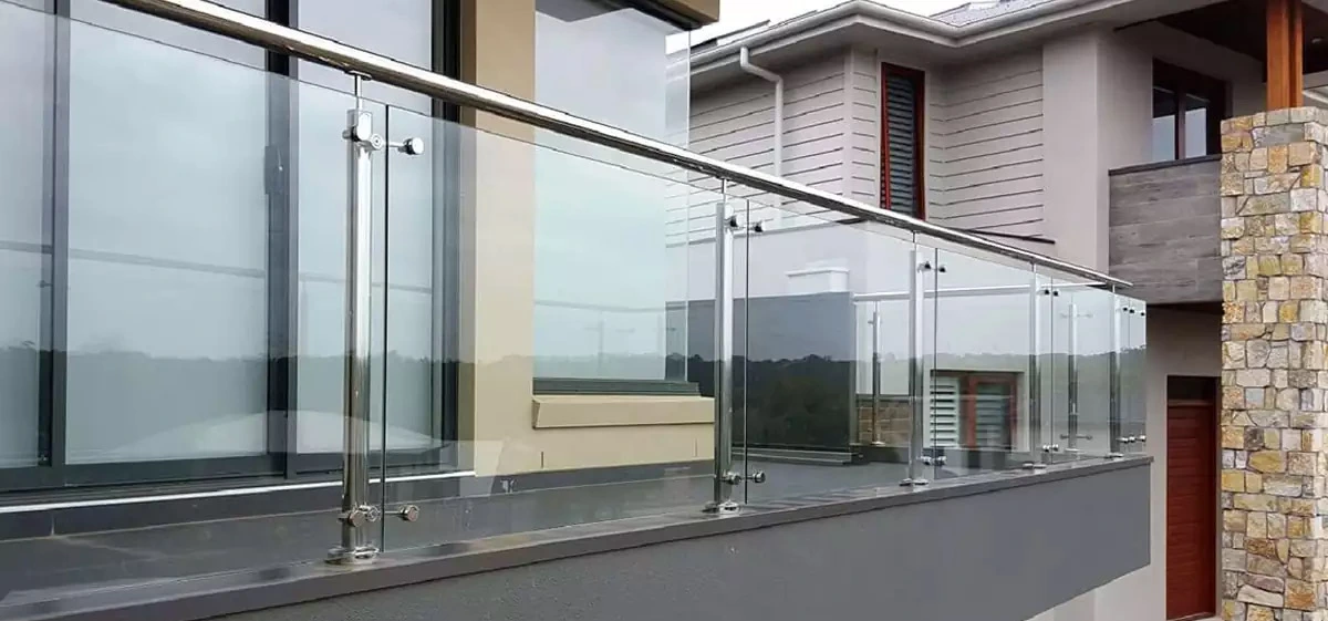 شیشه سکوریت ۱۰ میل نردههای شیشهای