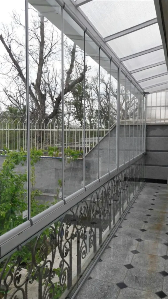 folding-glass-balcony-tabriz3